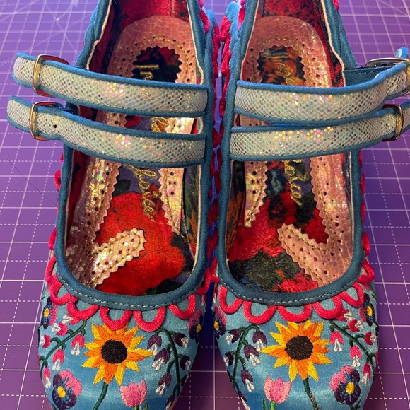 NWOB IC Size 38 Sunflower Heels - Picture 3 of 4